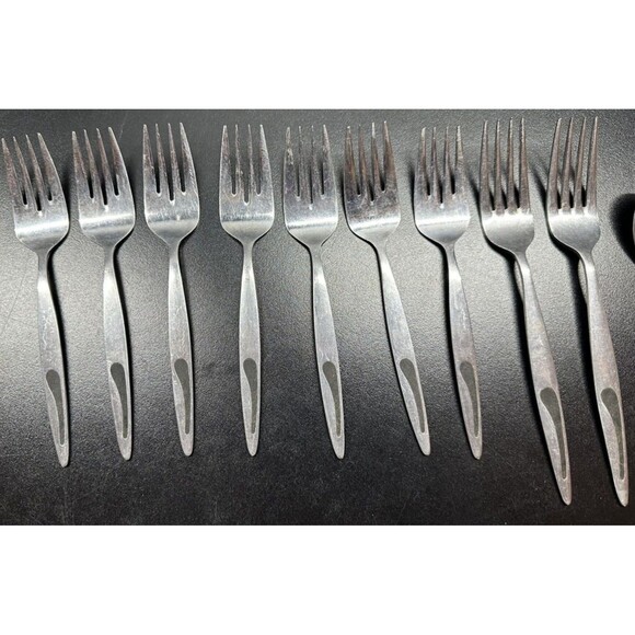 Stainless Steel Silverware Made In Japan - Picture 3 of 5